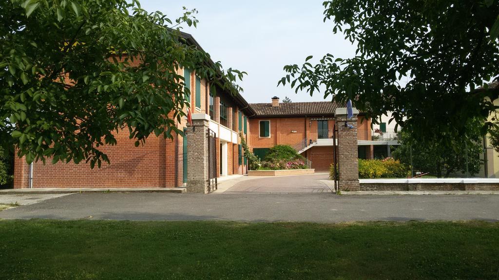 Albergo Del Po Viadana Eksteriør bilde